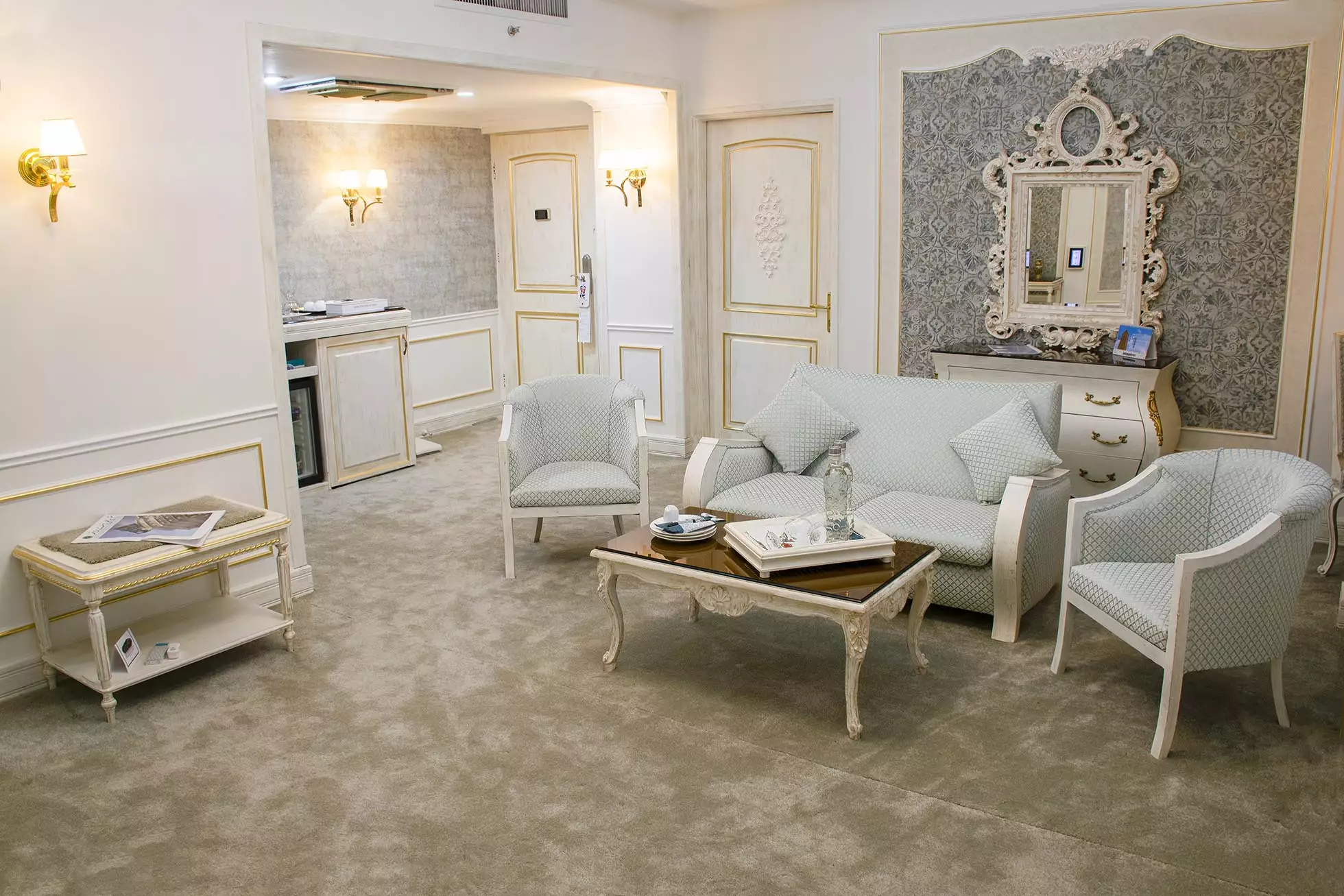 Alibaba https://cdn.alibaba.ir/ostorage/hotel-accommodation-images/6832d86bac13a7ed0d84d1c9_آپارتمان یک خوابه رویال (1).webp